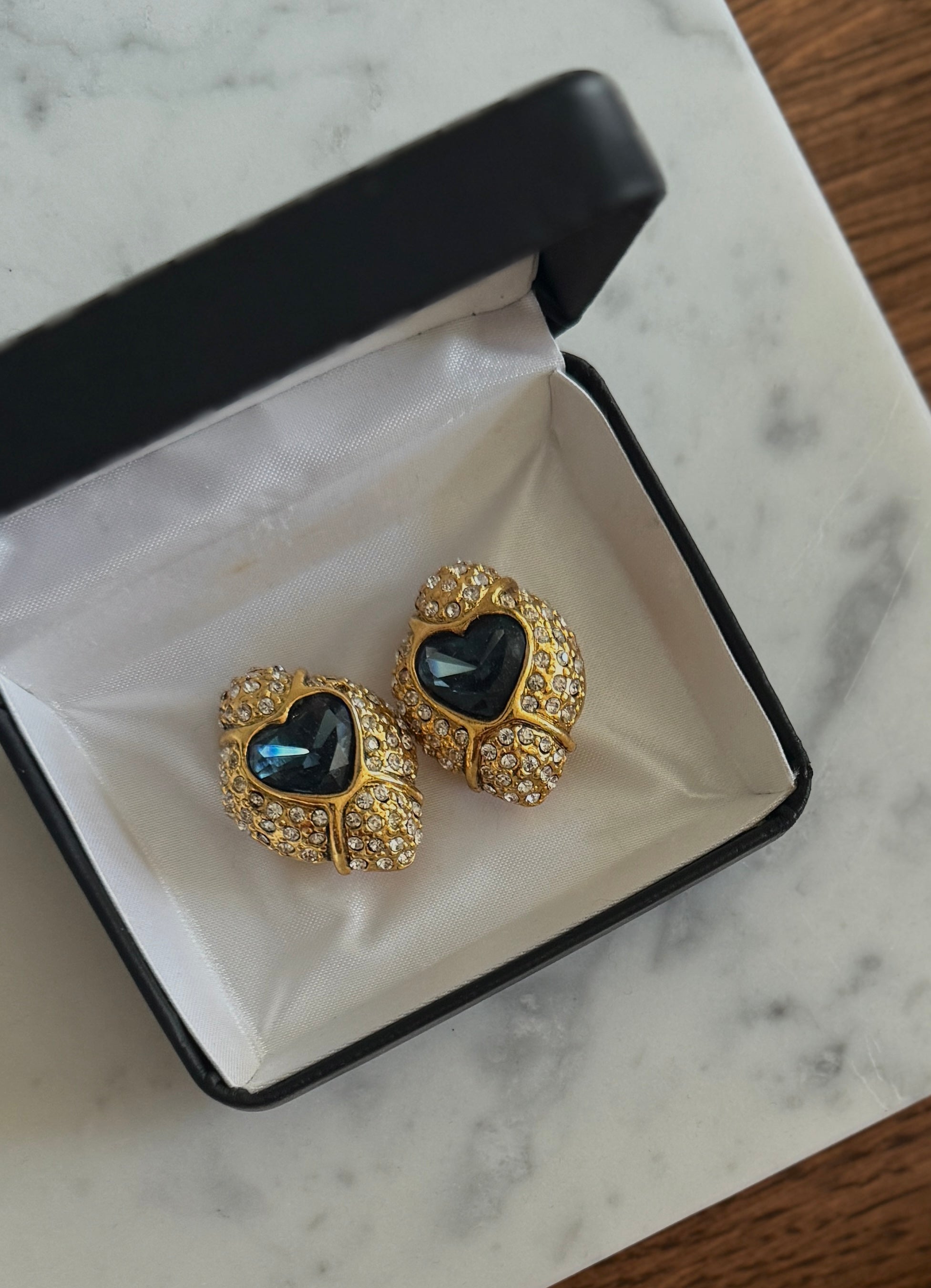 Vintage clips no.110