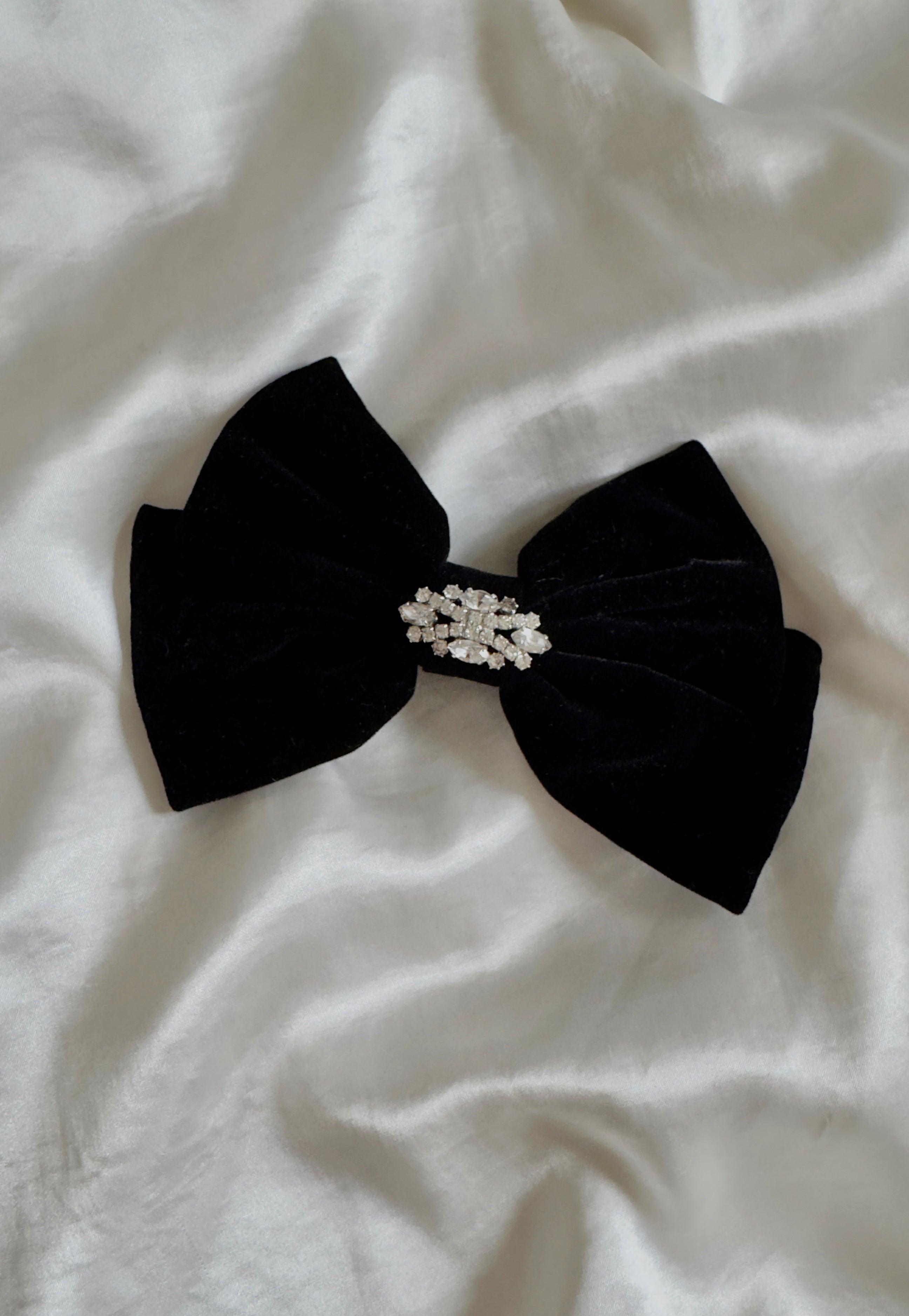 Vintage hair bow no.1