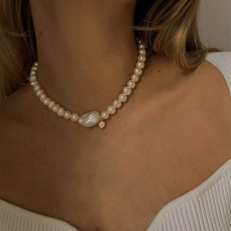 Sylvie choker