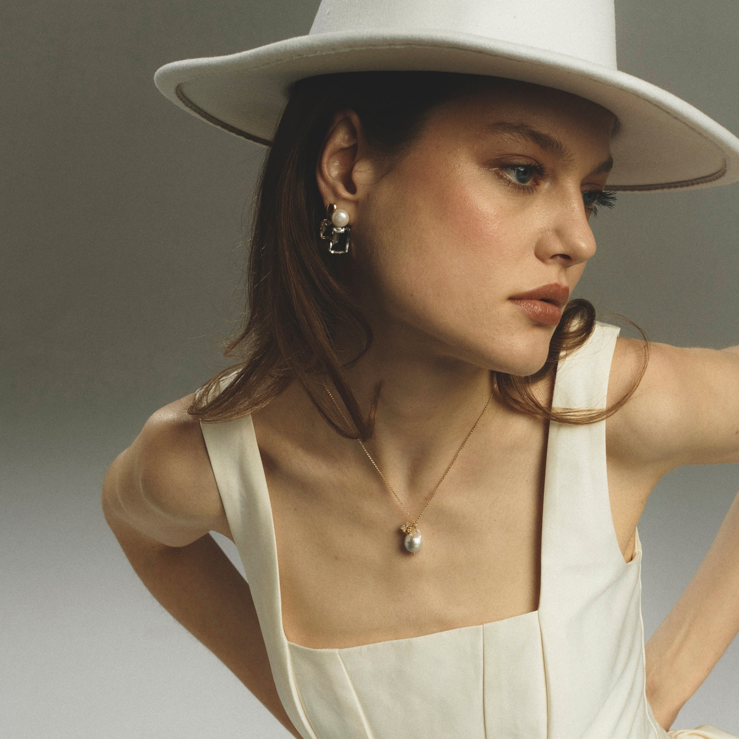 Cara white earrings