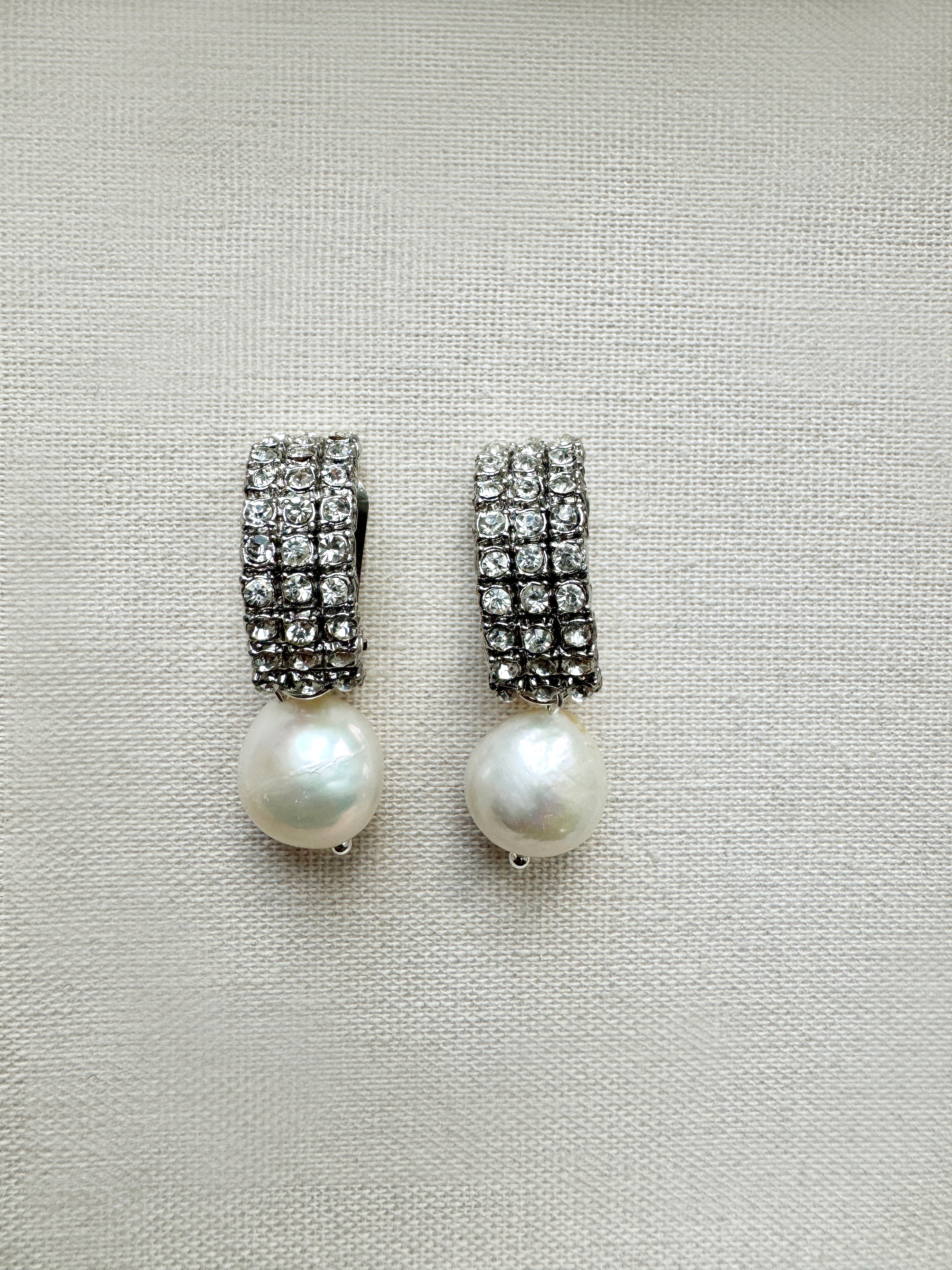 Vintage clips no.211