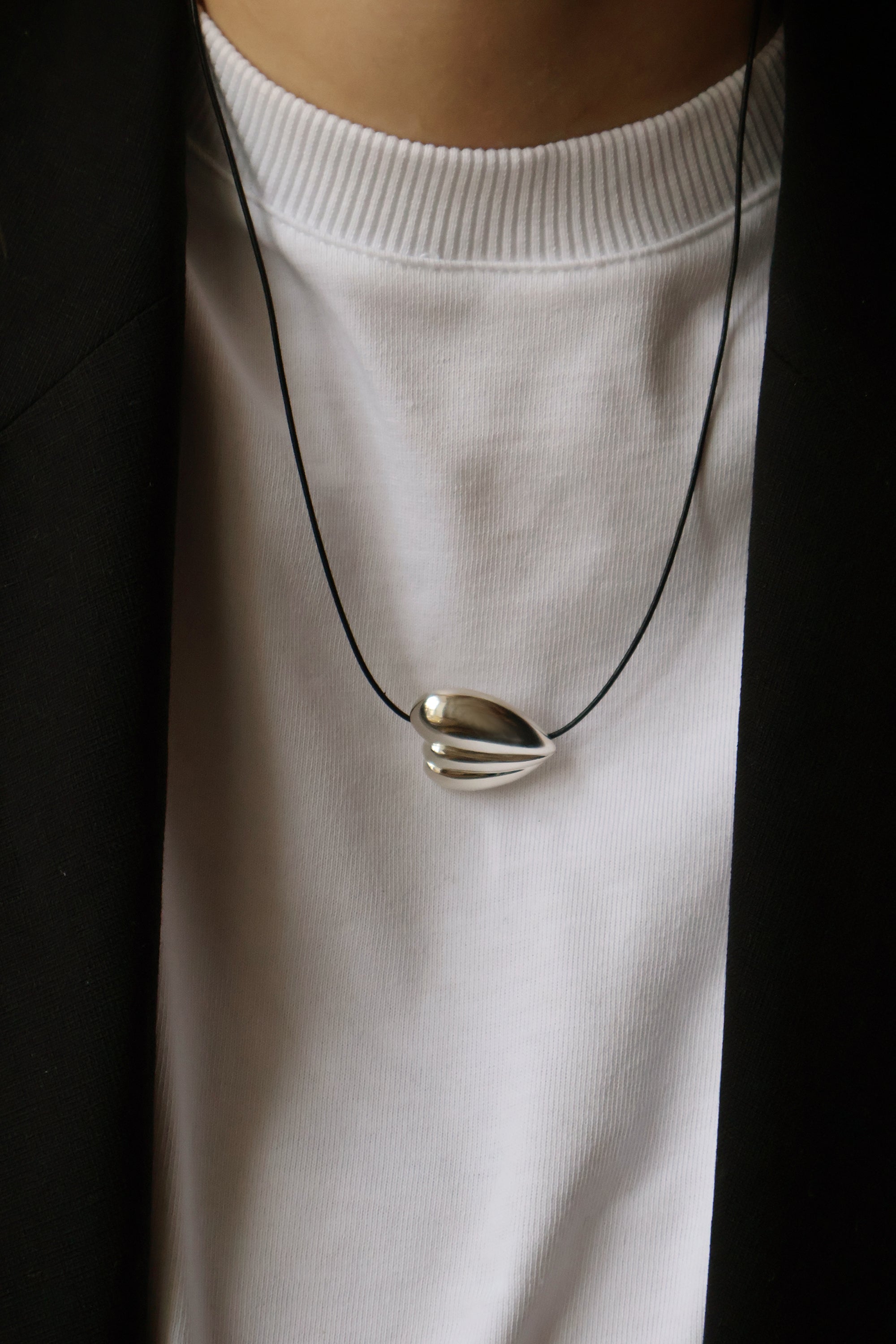 Amore strap necklace silver