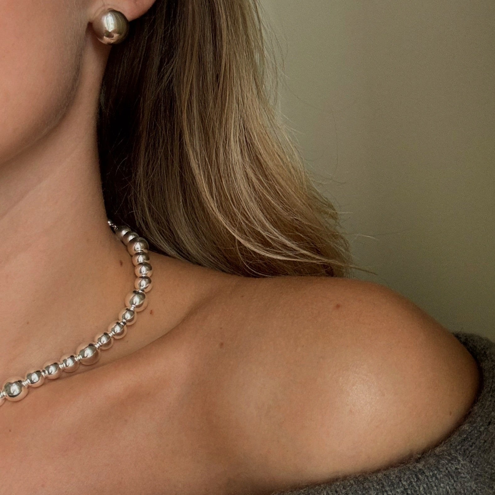 Alma pearl choker silver