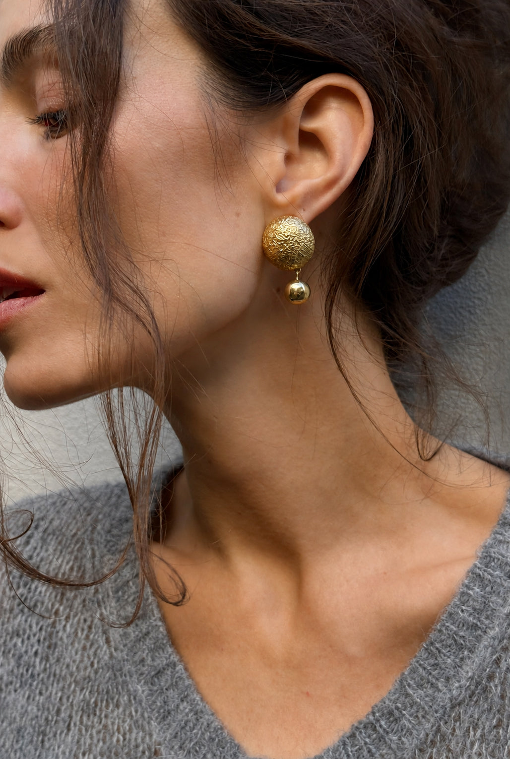 Livia gold earrings