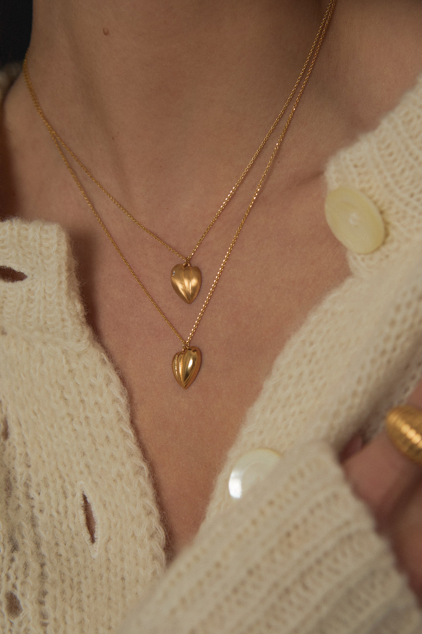 Amore mini gold necklace
