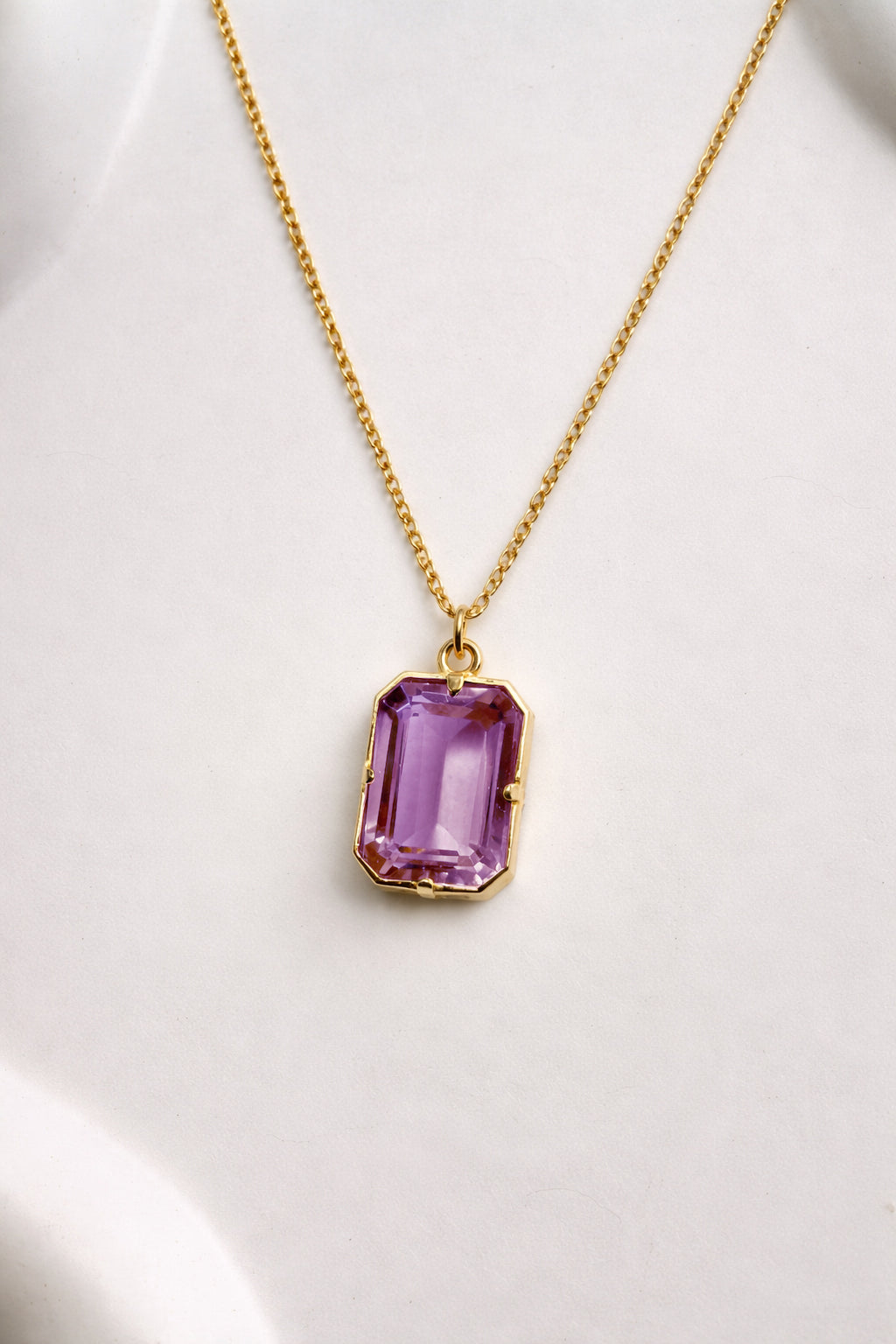 Lucie violet necklace