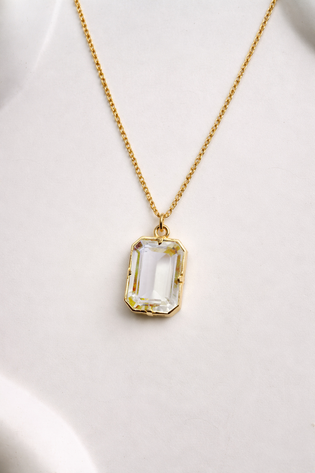 Lucie white necklace